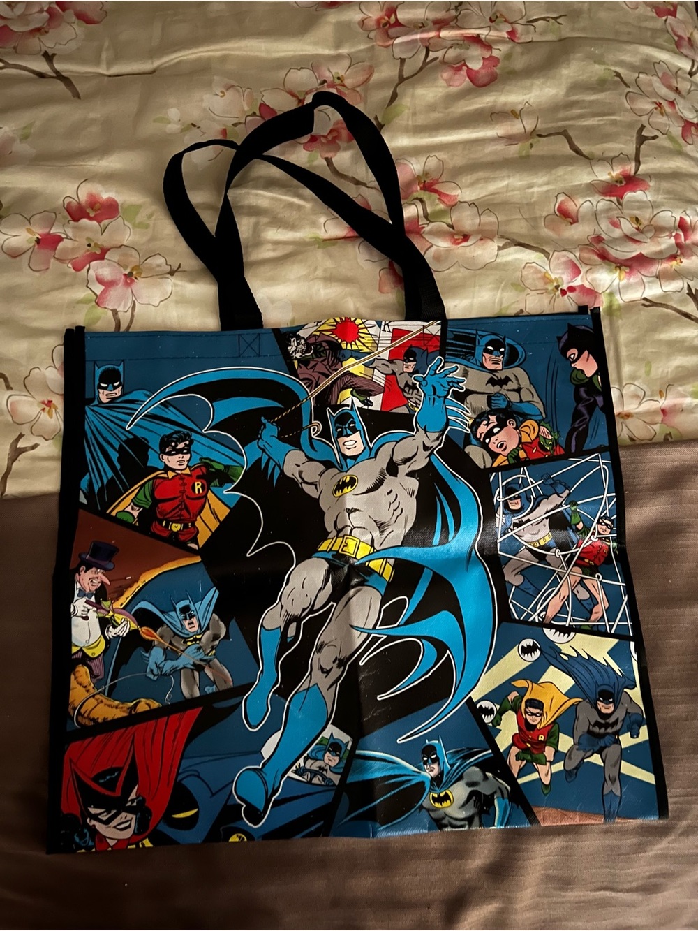 Brand New BATMAN DC Legacy Reusable Shopping Bag / Tote/Gift Bag 19.5x17.5x7.2”